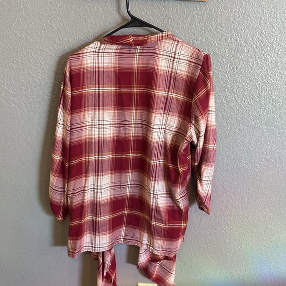 Maurices plaid flannel cardigan EUC - Picture 4 of 4